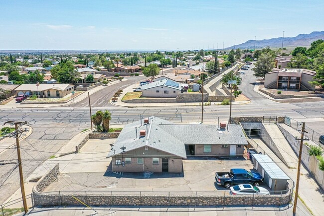 Building Photo - Beautiful 2 bed - 1 baths apartment  part ...