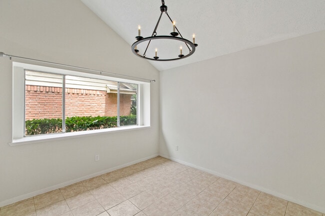 Foto del edificio - 7019 Yardley Dr