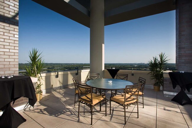 Foto del edificio - Wentworth Apartment Homes