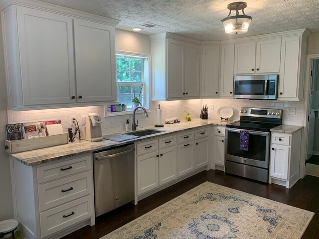 Photo - 209 Queens Ct House