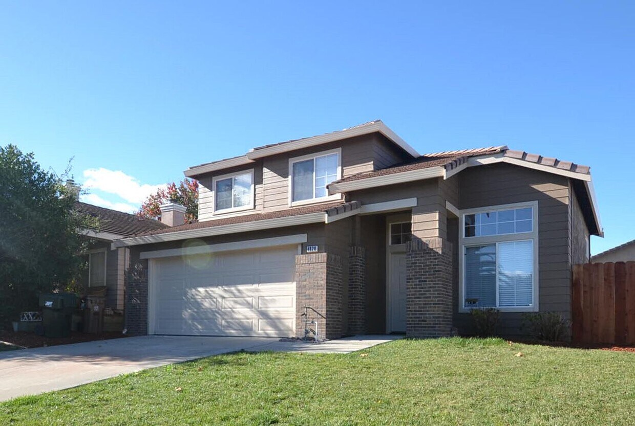 Foto principal - 4928 Stonegate Way