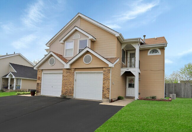 Building Photo - 1802 McCormick Ln