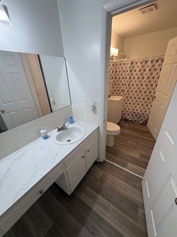 Photo - 1005 Hickory Hill Ln Apartment