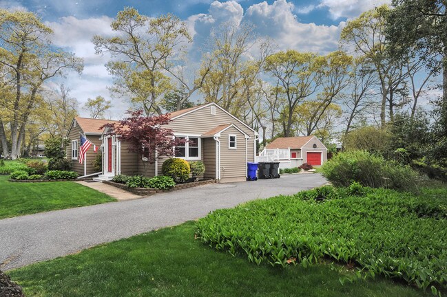 Building Photo - 1754 Forge Pond Rd