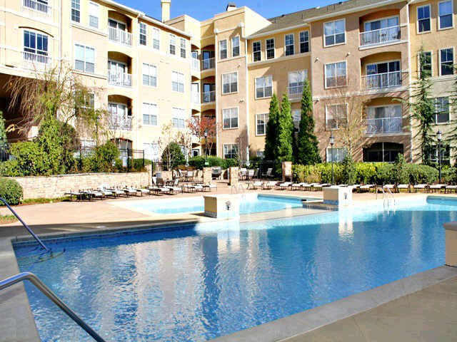 Building Photo - Brookhaven Condo