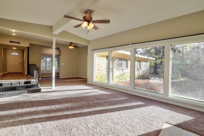 Foto del edificio - 3 Bedroom 2 Bathroom House in Wake Village...