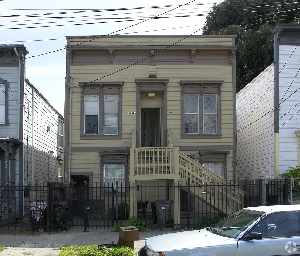 Building Photo - 1028 Willow St