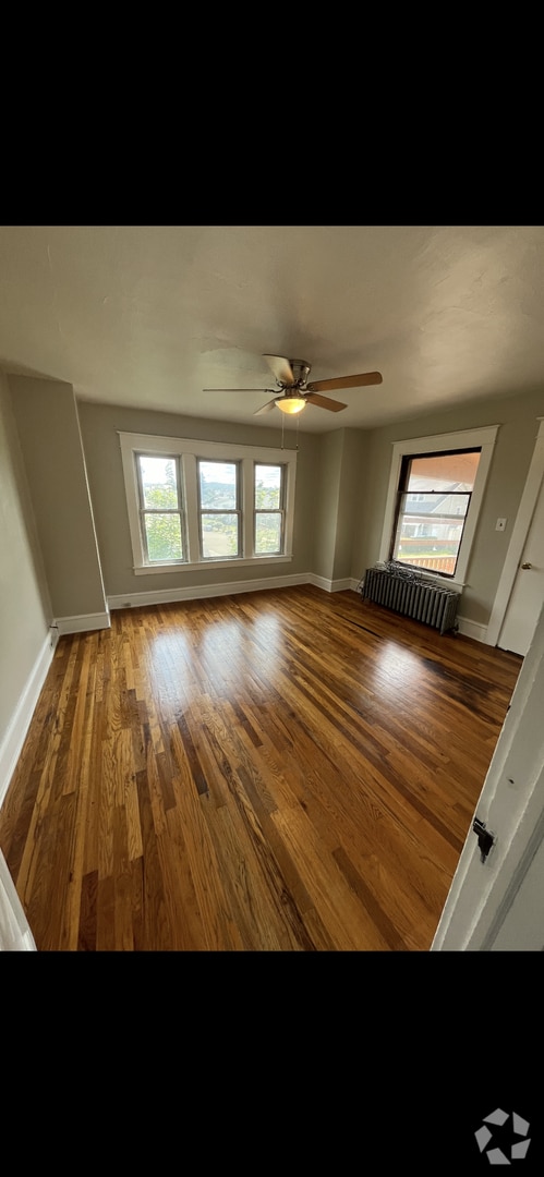 Building Photo - 504 Odell Ave