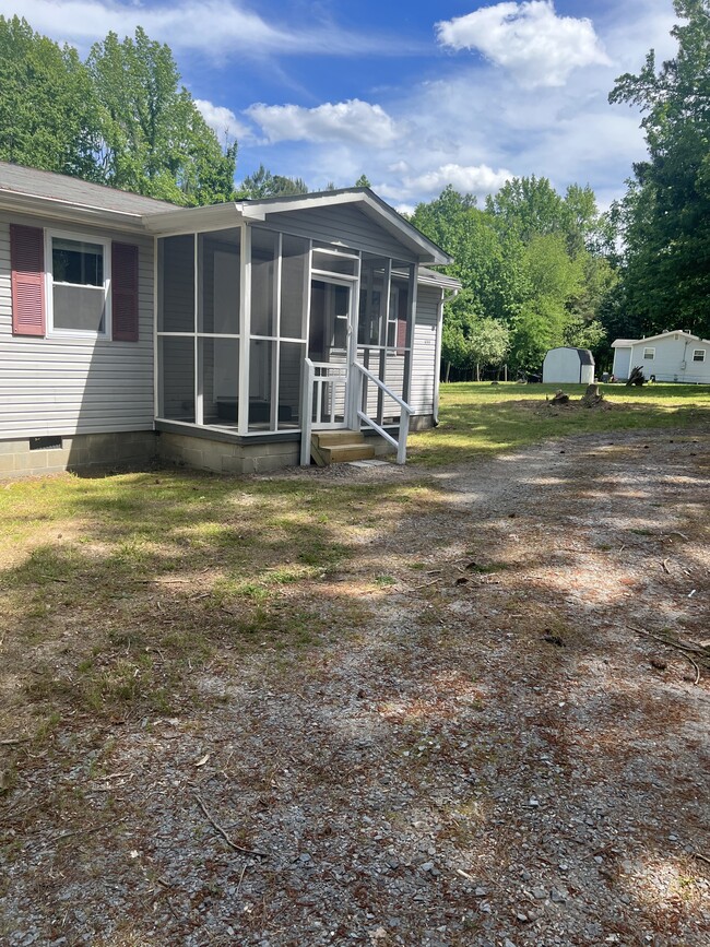 Building Photo - 499 Jones Mill Rd