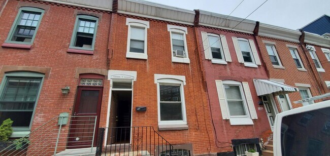Foto del edificio - 2641 Bainbridge St