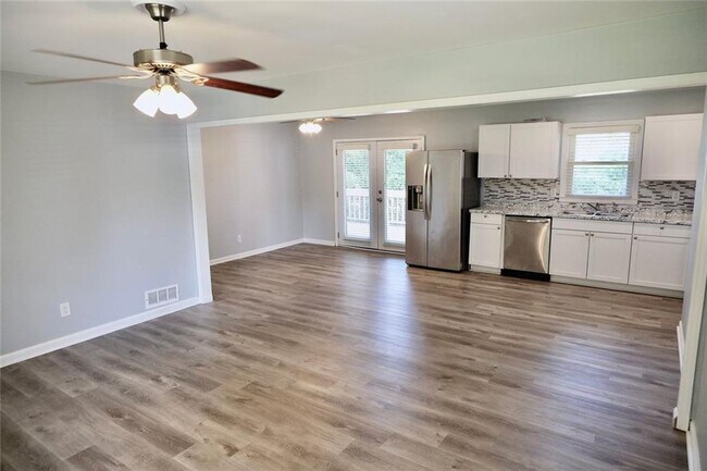 Foto del edificio - 4867 Flint Hill Rd SW