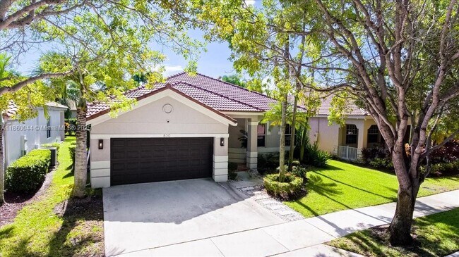 Foto del edificio - 830 Lavender Cir