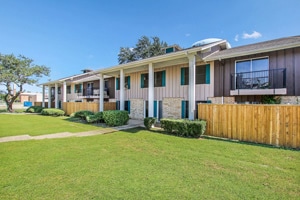 Building Photo - Twelve33 At Cavender