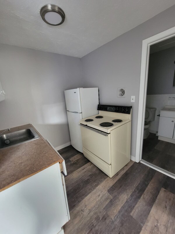 Foto del edificio - 13430 Euclid Ave