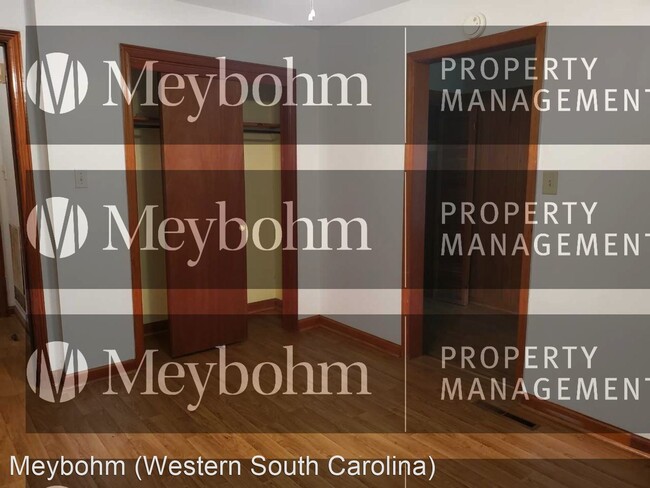 Building Photo - 3 br, 1.5 bath House - 1457 Columbia Highw...