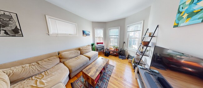 Building Photo - 23 Tufts St