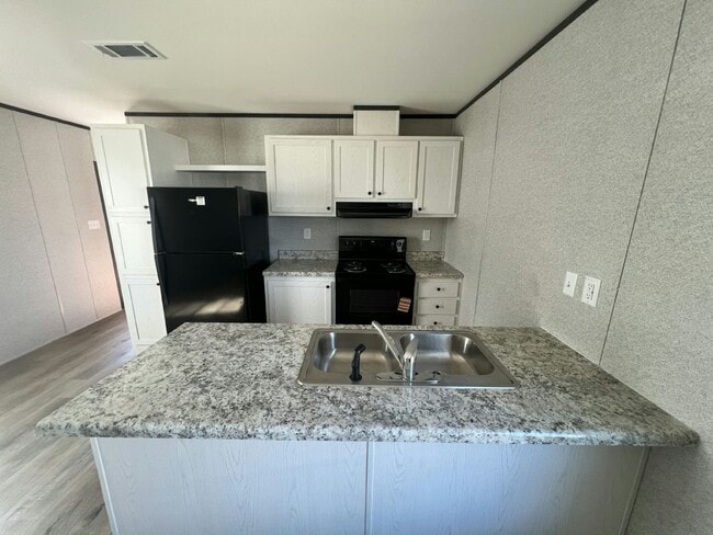 Building Photo - 34 Park Pl