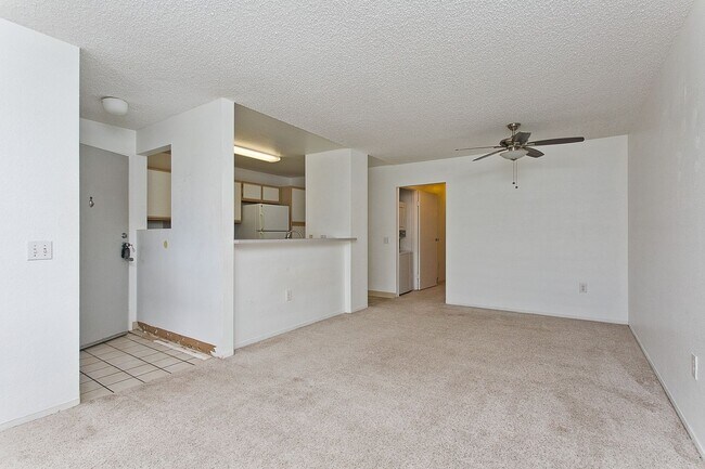 Foto del edificio - Hillsdale #106 - 2 BD 2 BA 2 PRK