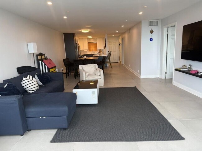 Foto del edificio - 3051 NE 48th St