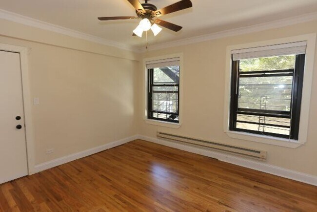 Foto del edificio - 626 W Patterson Ave