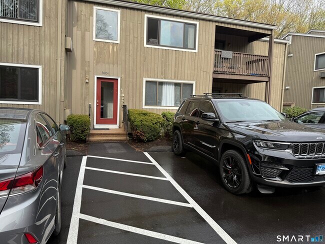 Foto del edificio - 3004 Madison Ave