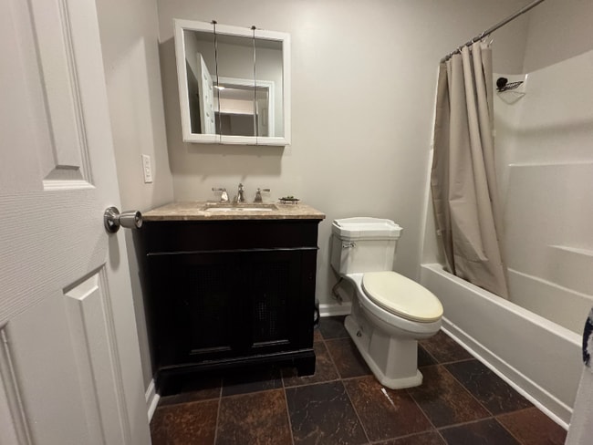 Building Photo - 377 National Ave