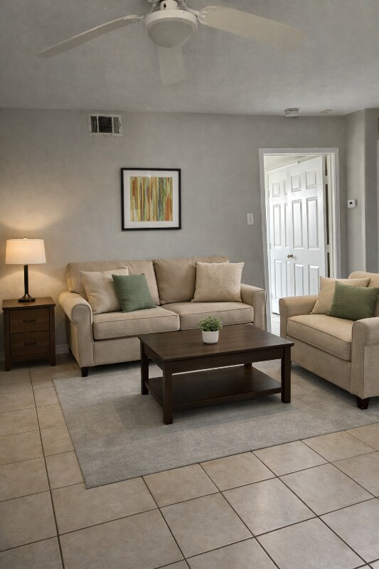 Building Photo - 1102 Ann St