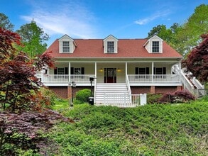 Building Photo - 8651 Hill Rd