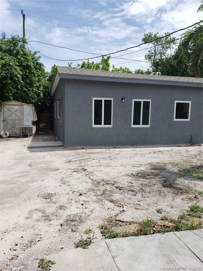 Foto del edificio - 212 NW 11th St