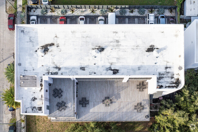 Additional Building View - Cedars Pointe