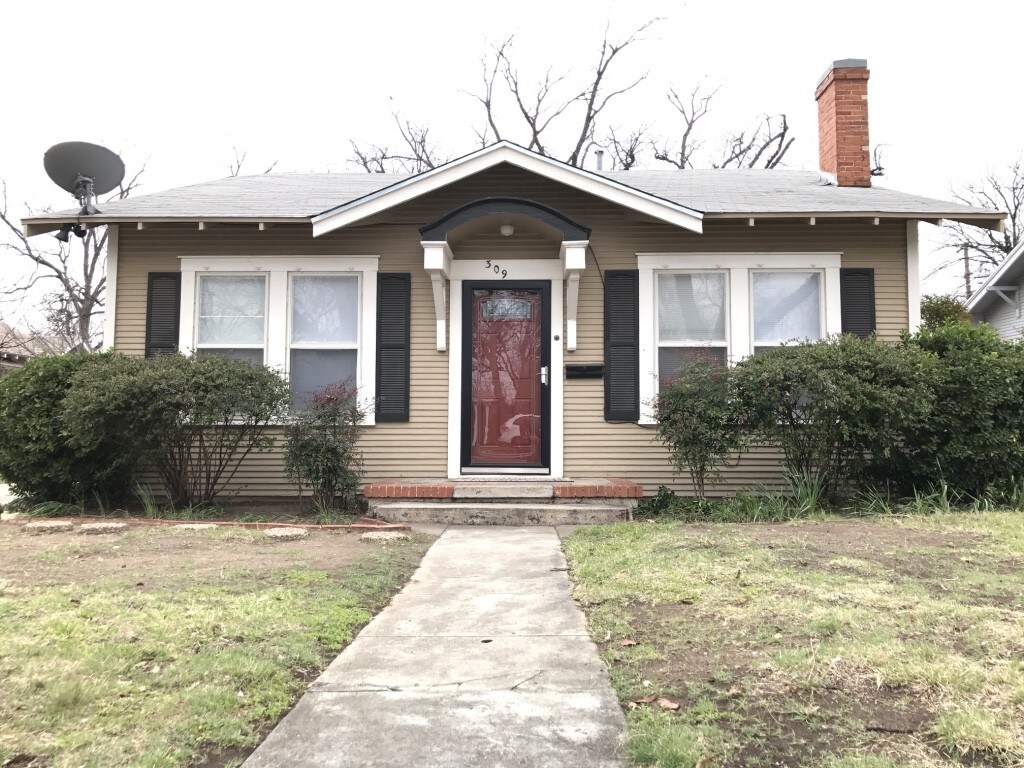 Primary Photo - 309 S Jackson St