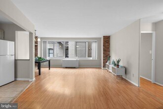 Building Photo - 1330 New Hampshire Ave NW