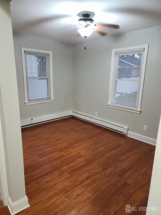 Foto del edificio - 205 Tompkins Ave