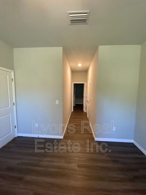 Foto del edificio - 5625 Abelman Rd