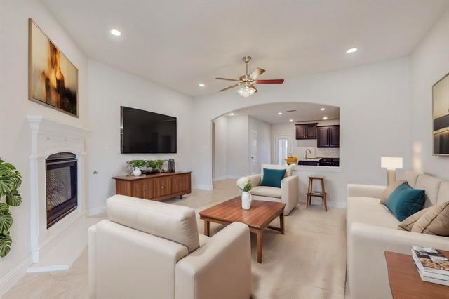 Foto principal - 1004 Bluebird Way