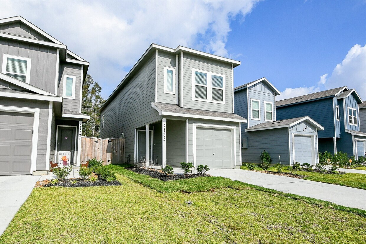 Foto principal - 21325 Carosella Dr