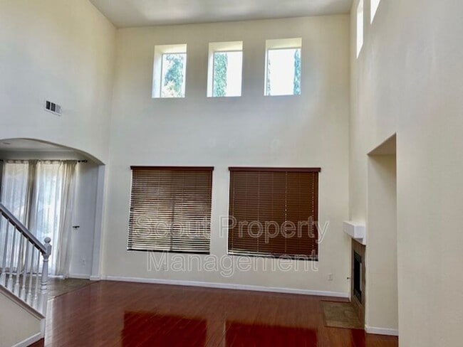 Building Photo - 43180 Bassano Dr