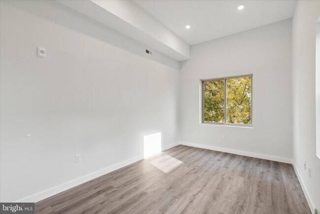 Building Photo - 2513 N 7th St
