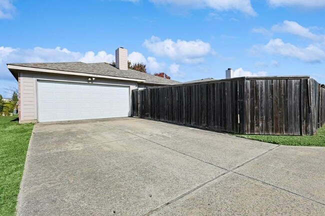 Foto del edificio - 2518 Concordant Trail