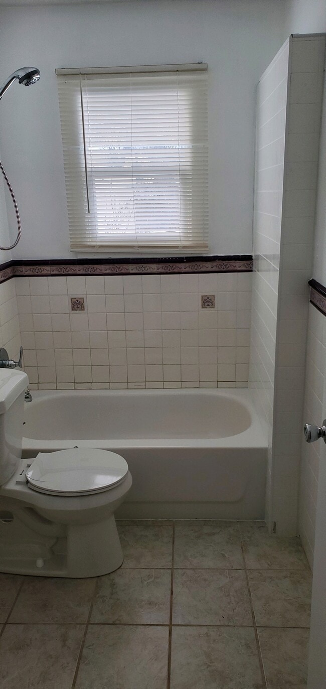 Building Photo - 426 N Schenley Ave