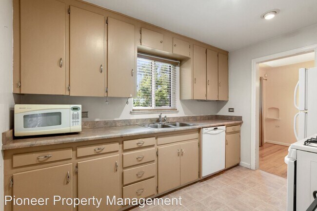 Building Photo - 4 br, 2 bath House - 4720 W. 31st Ave.