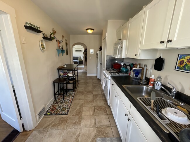 Building Photo - 245-249 North Ave