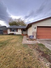 Building Photo - 1806 S 66th Ave