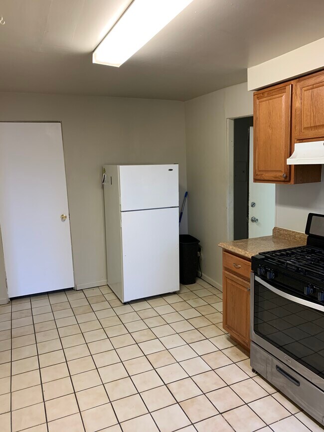 Foto del edificio - 260 Watson Blvd