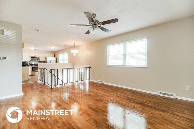 Foto del edificio - 6259 Faircrest Rd