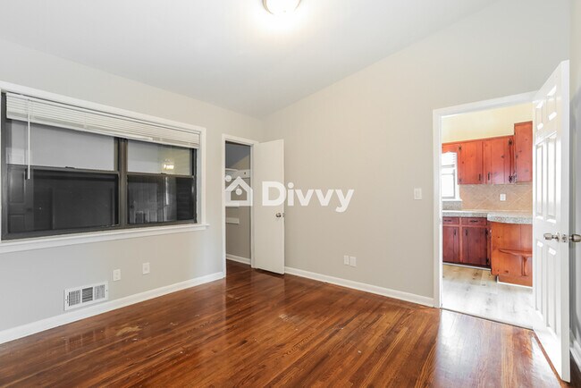 Foto del edificio - 1542 Conley Rd