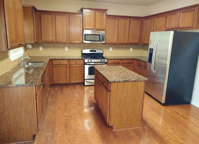 Foto del edificio - 4805 Maristone Landing Way