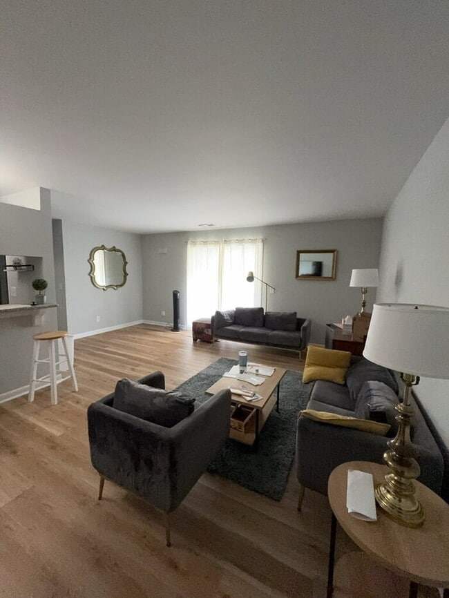 Photo - 1 Bedroom 1 Bathroom Student Housing Townhome