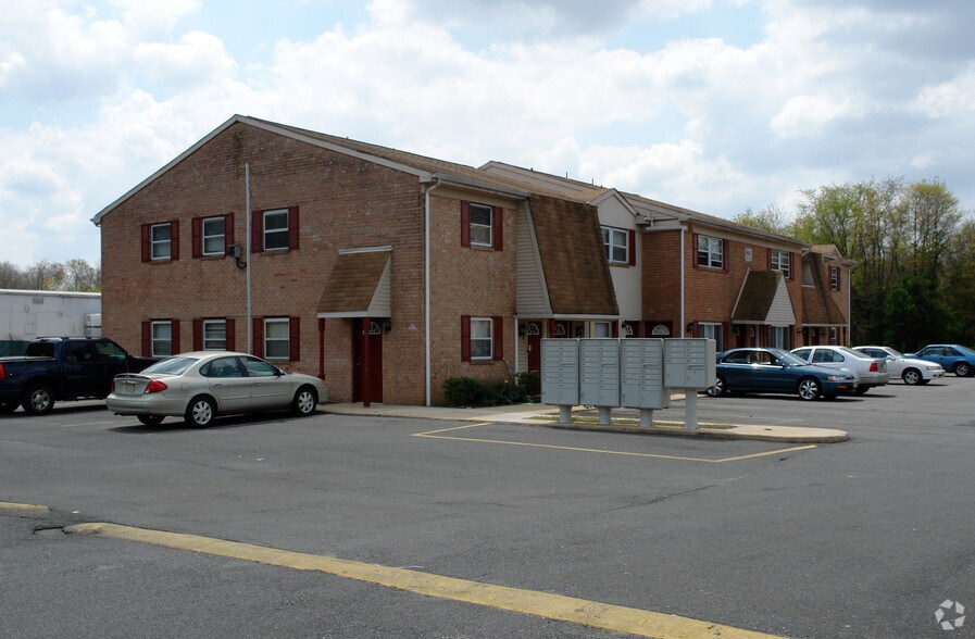Malaga Villa Apartments Rentals Franklinville, NJ