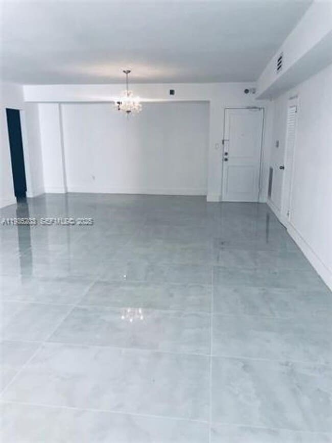 Photo - 10185 Collins Ave Apartment